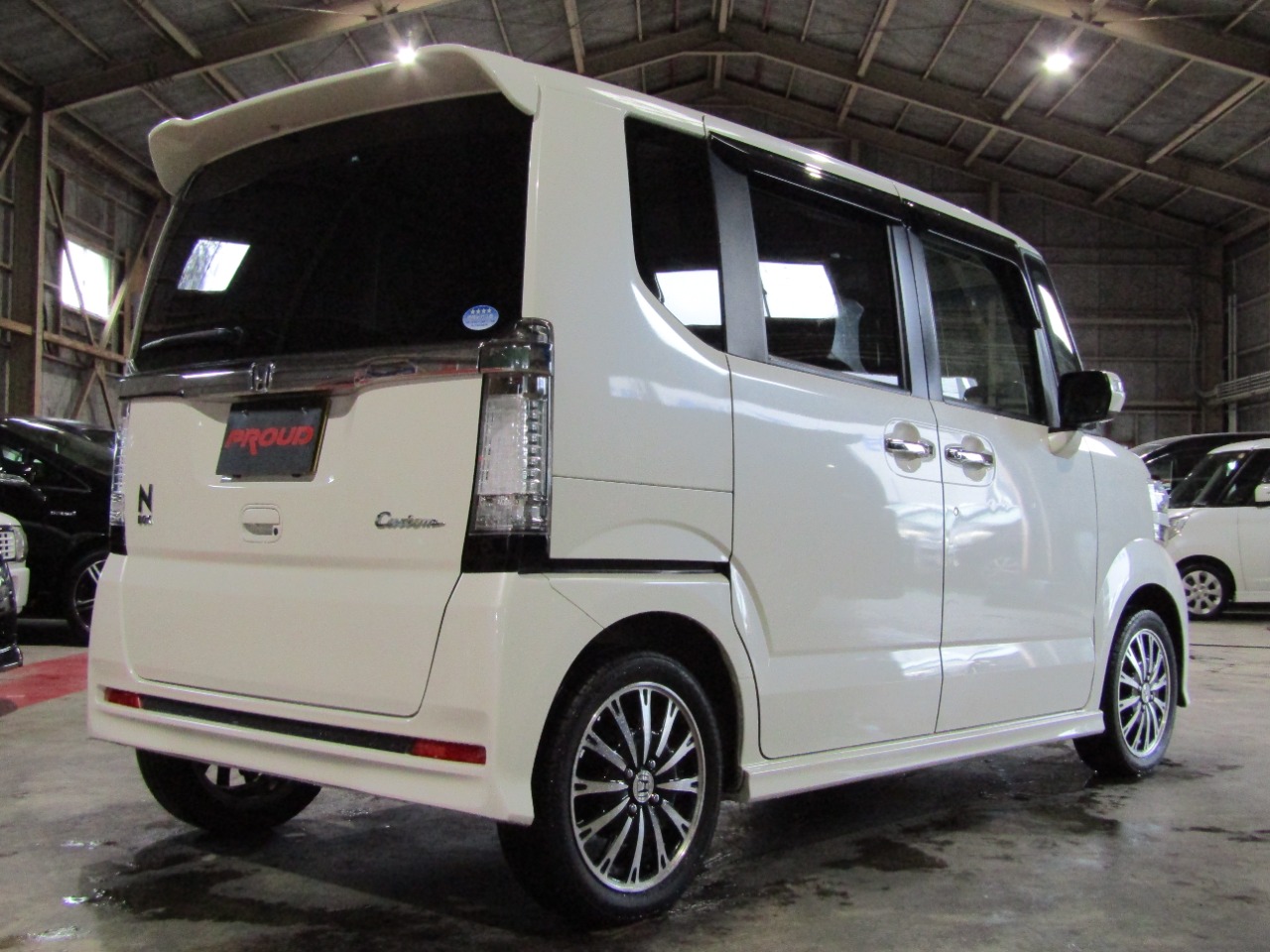ホンダ N-BOXカスタムの画像4