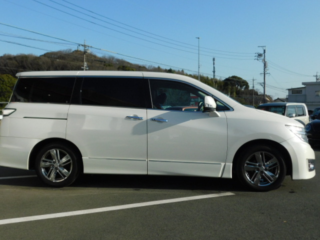 日産 エルグランドの画像4