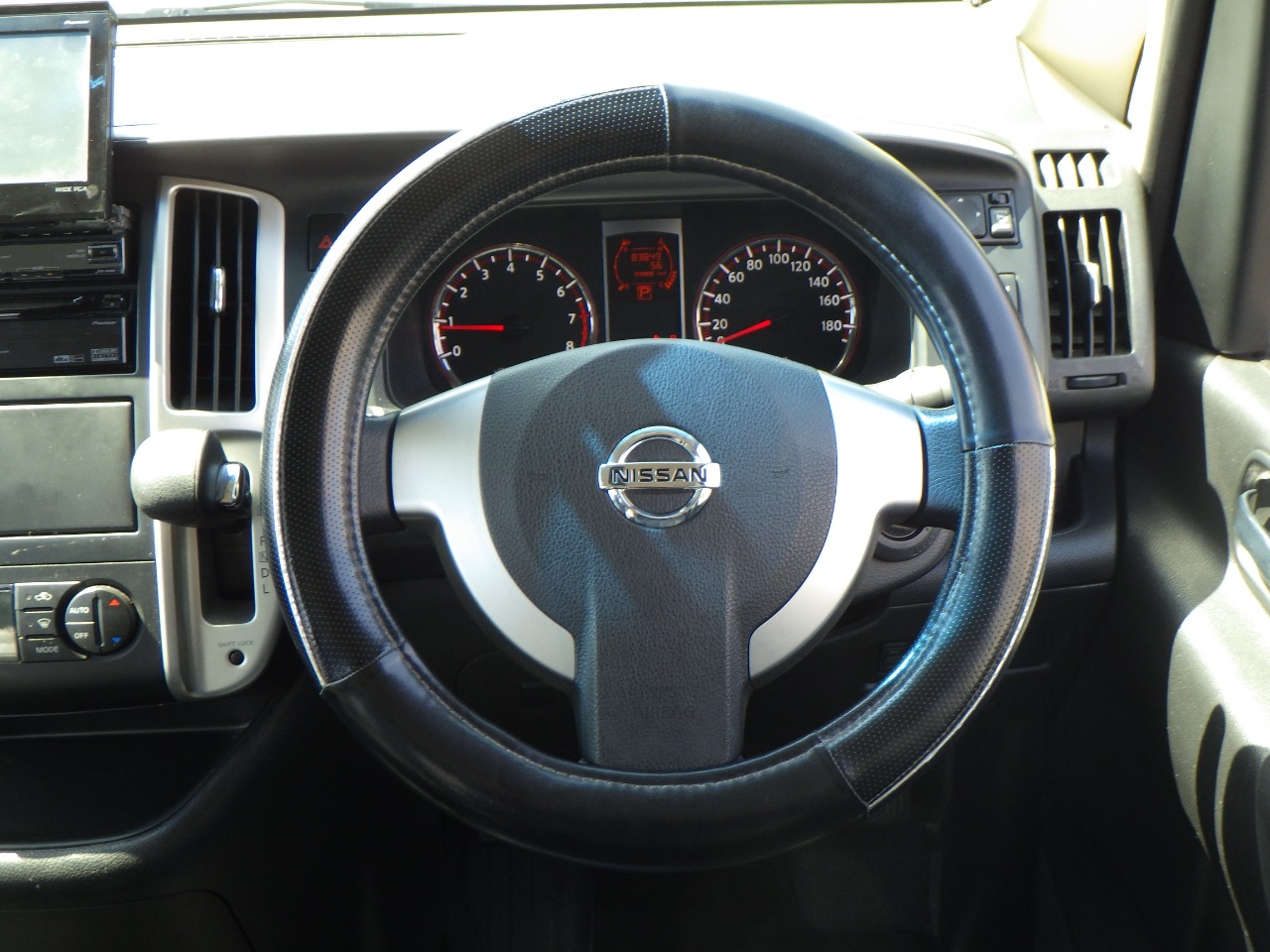 日産 セレナの画像3