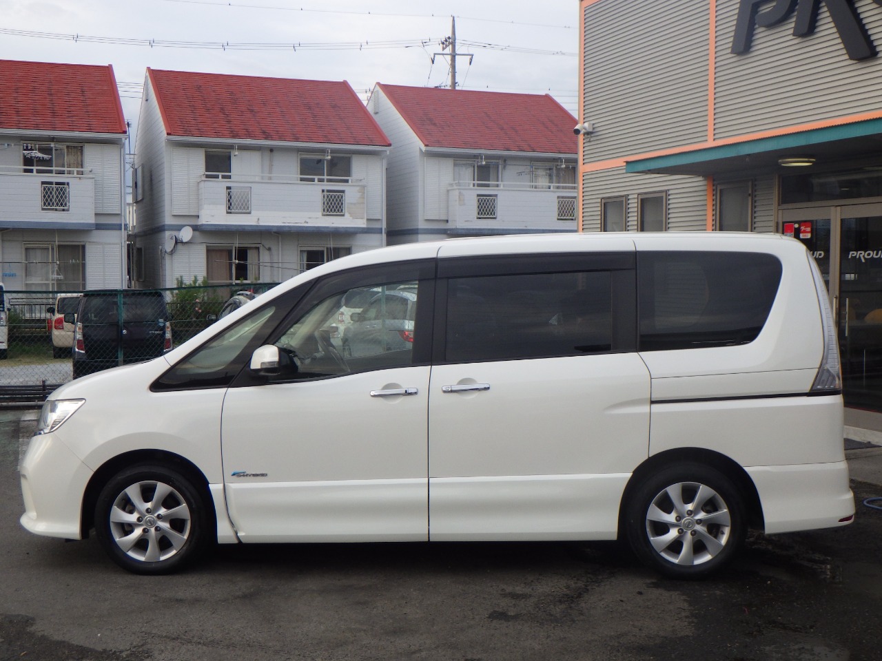 日産 セレナの画像3