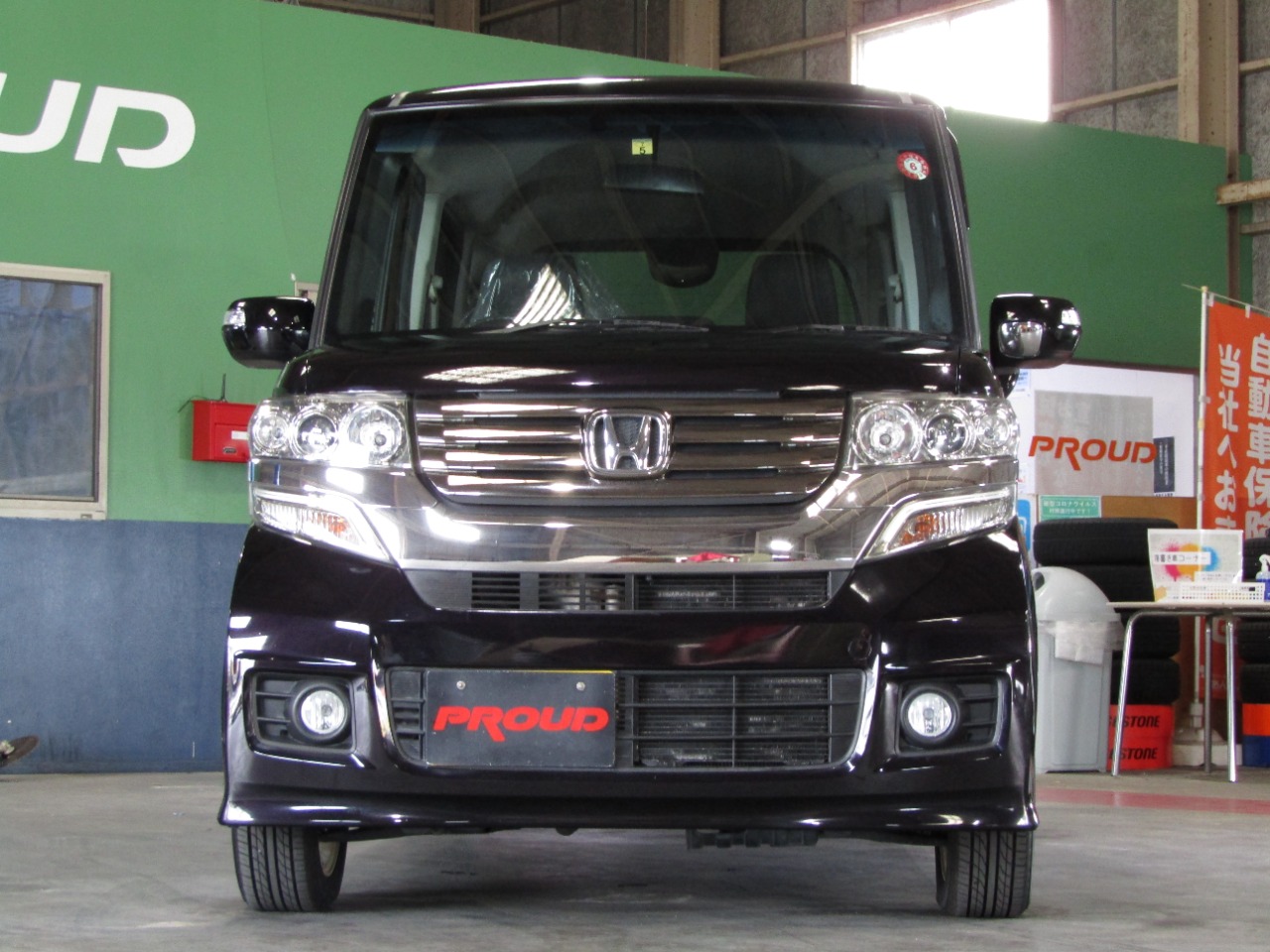 ホンダ N-BOXカスタムの画像2
