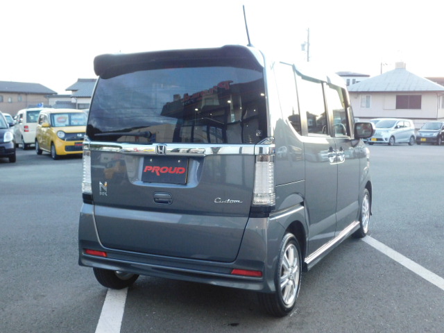 ホンダ N-BOXカスタムの画像5