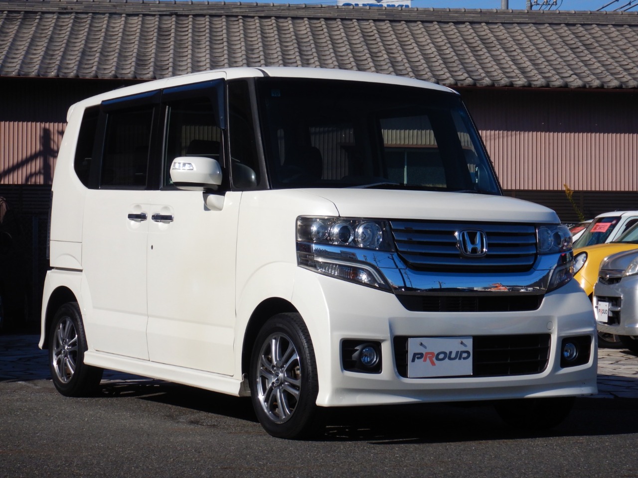 ホンダ N-BOX+カスタムの画像3