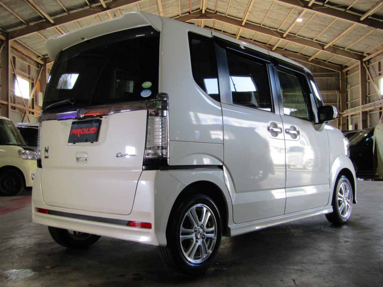 ホンダ N-BOXカスタムの画像4