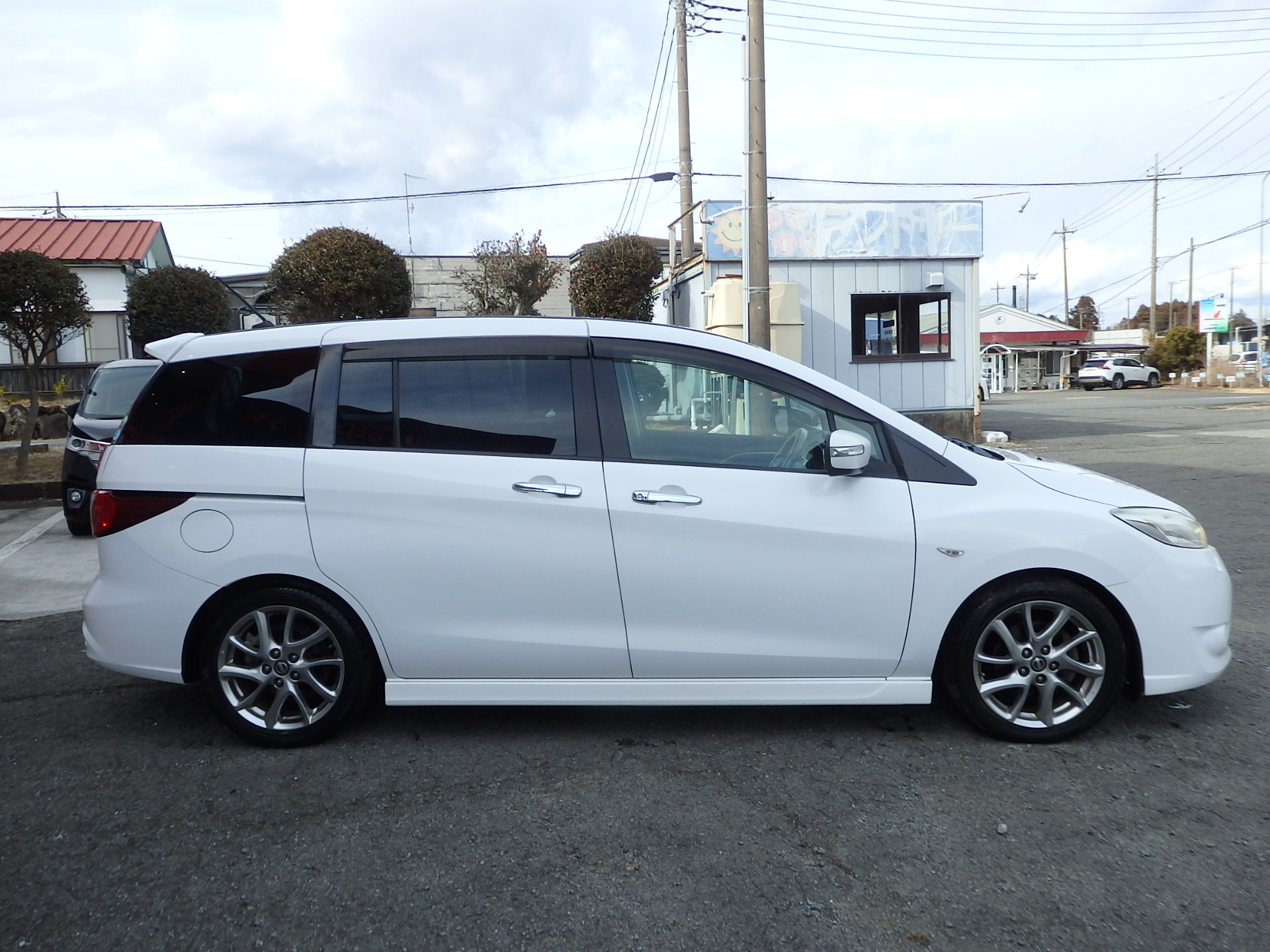 日産 ラフェスタの画像4