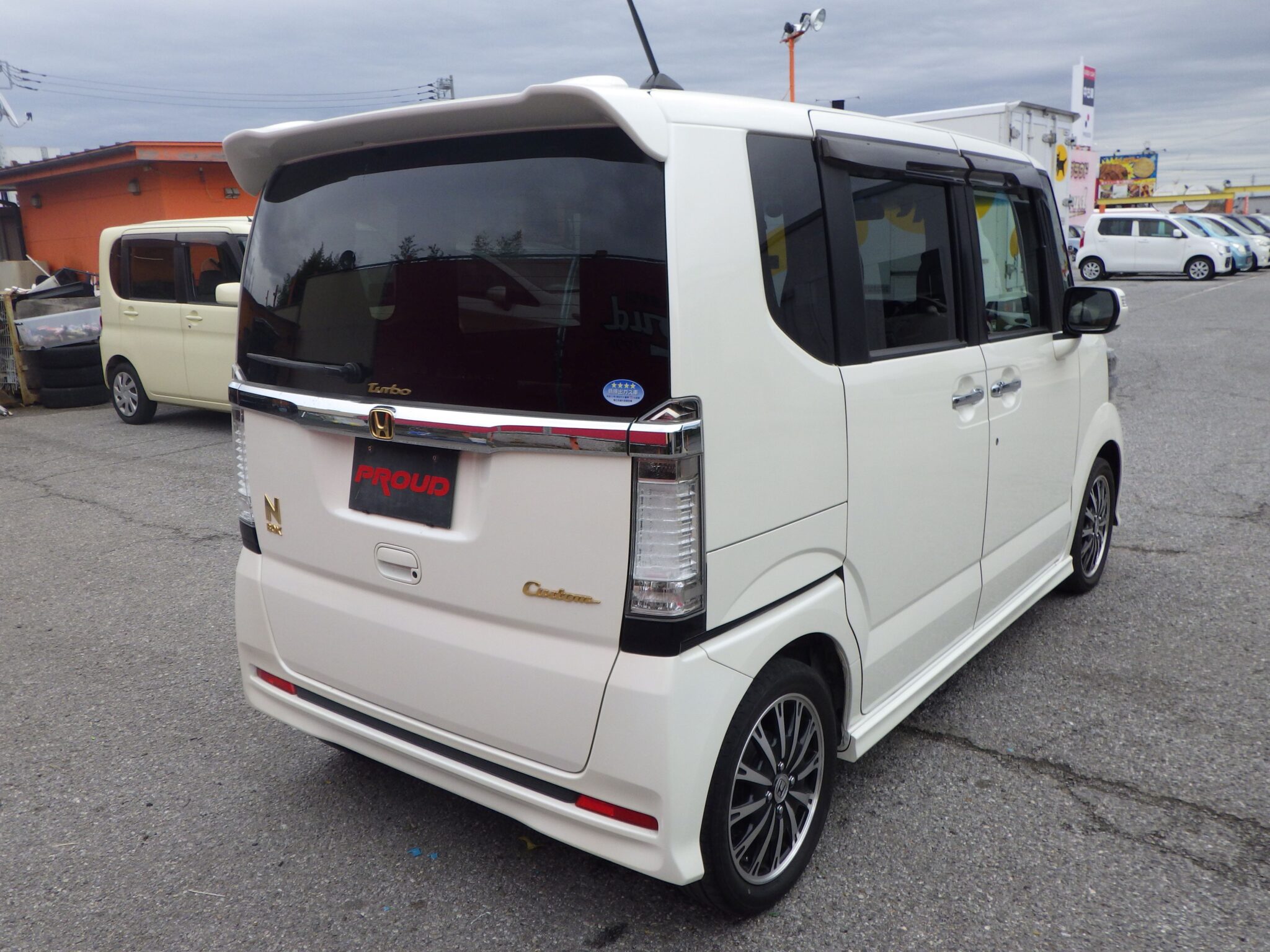 ホンダ N-BOXカスタムの画像5