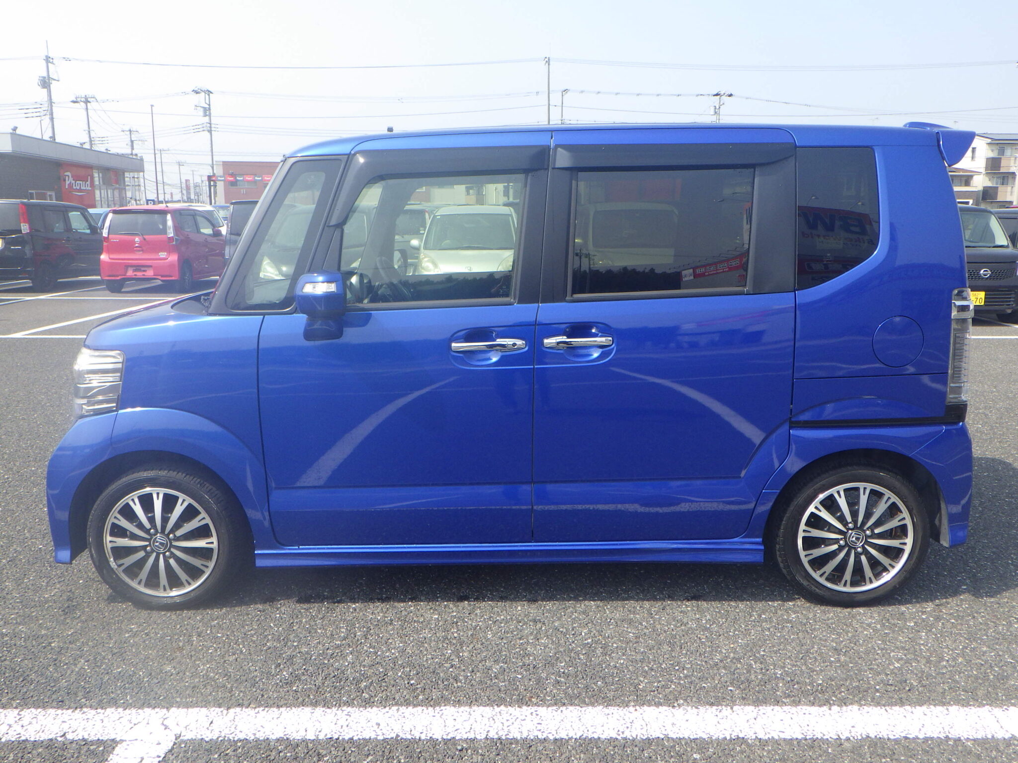 ホンダ N-BOXカスタムの画像8