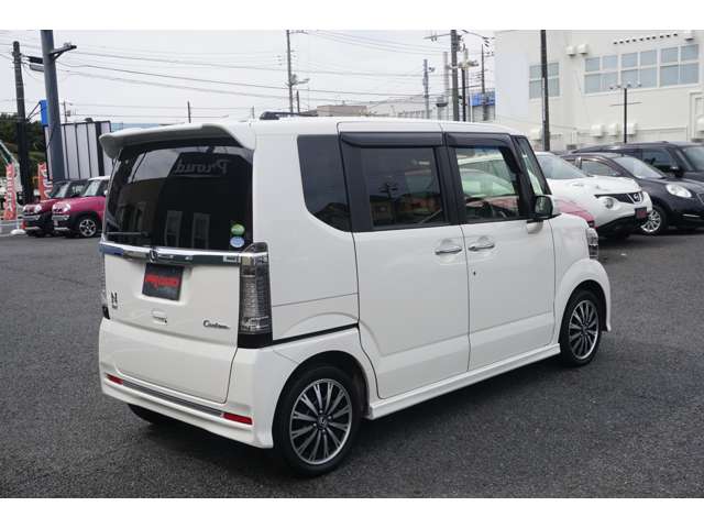 ホンダ N-BOXカスタムの画像4