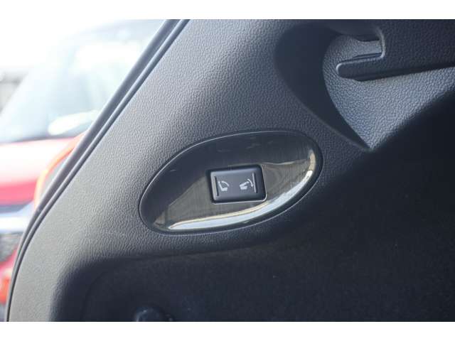 日産 スカイラインクロスオーバーの画像12