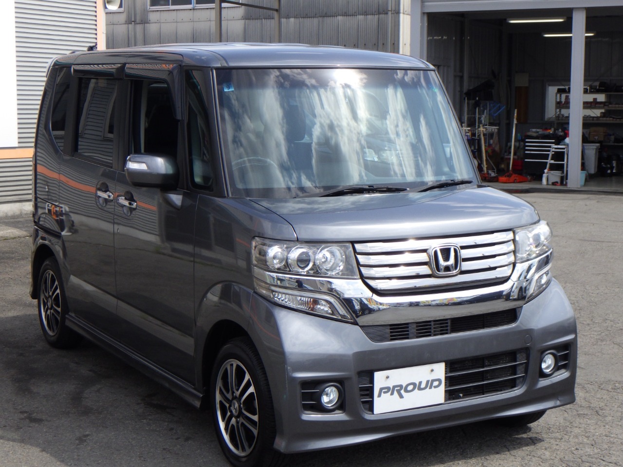 ホンダ N-BOXカスタムの画像11