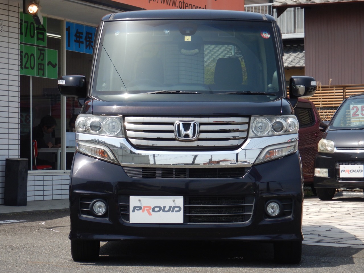 ホンダ N-BOXカスタムの画像2