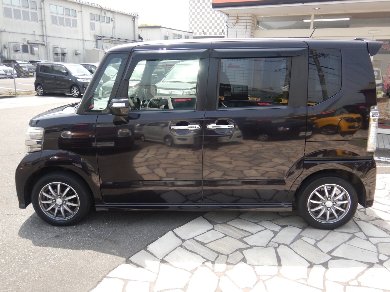 ホンダ N-BOXカスタムの画像8