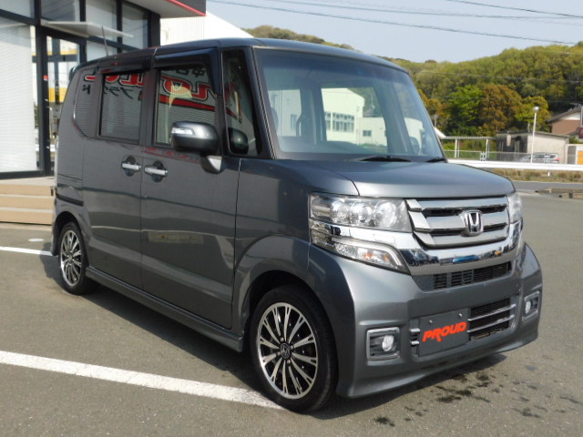 ホンダ N-BOXカスタムの画像3