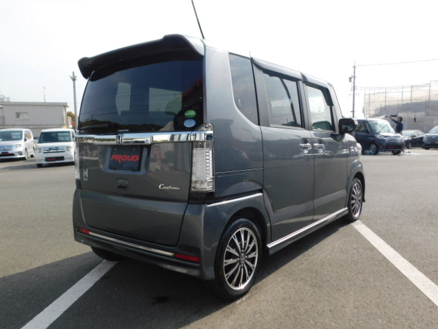 ホンダ N-BOXカスタムの画像5