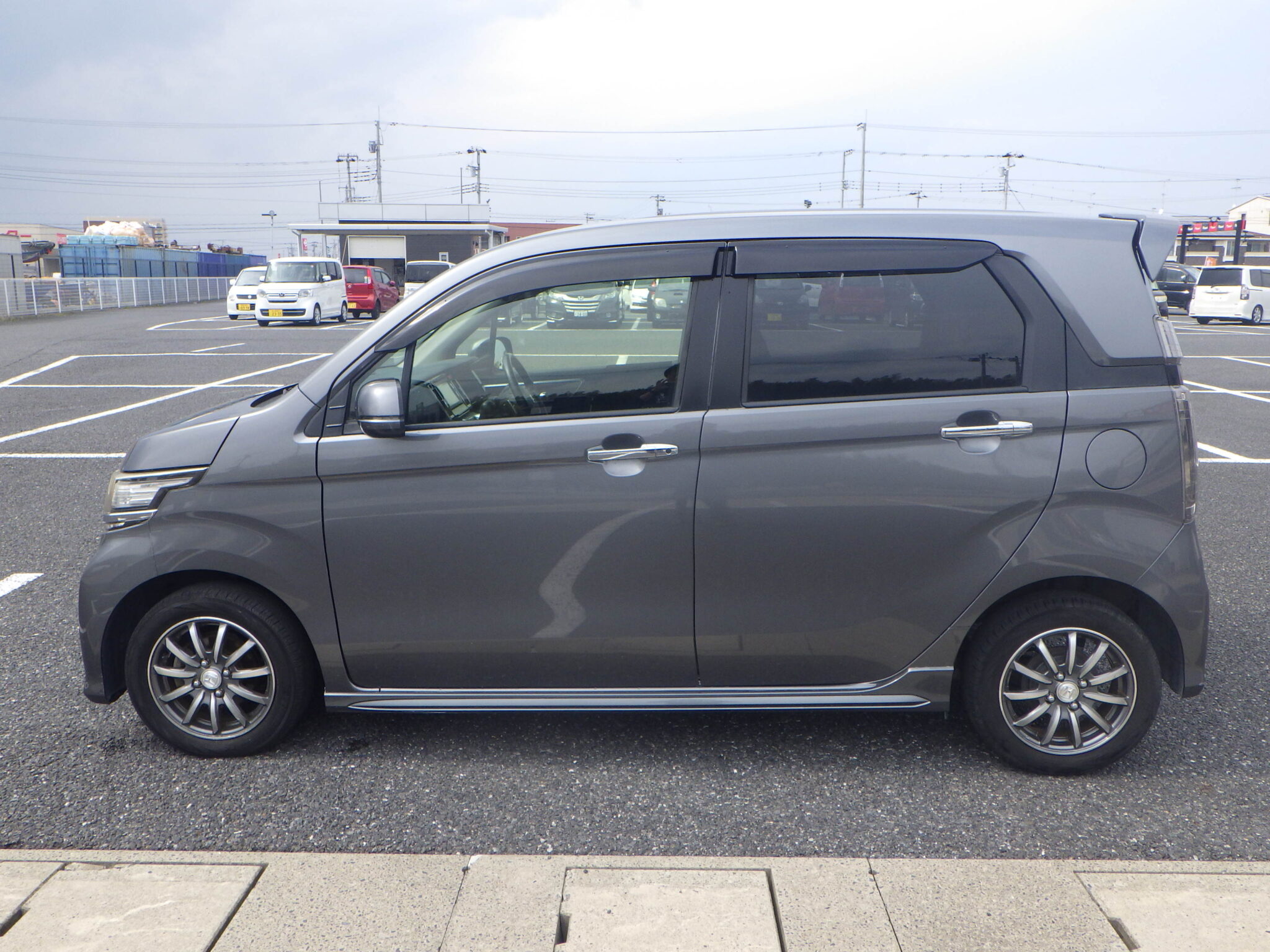 ホンダ N-WGNカスタムの画像8