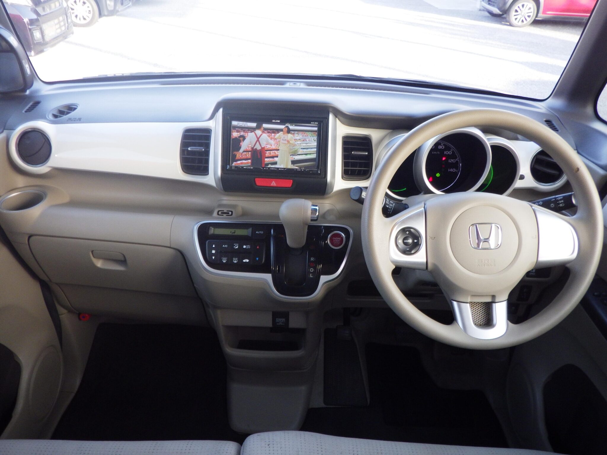 ホンダ N-BOXの画像9