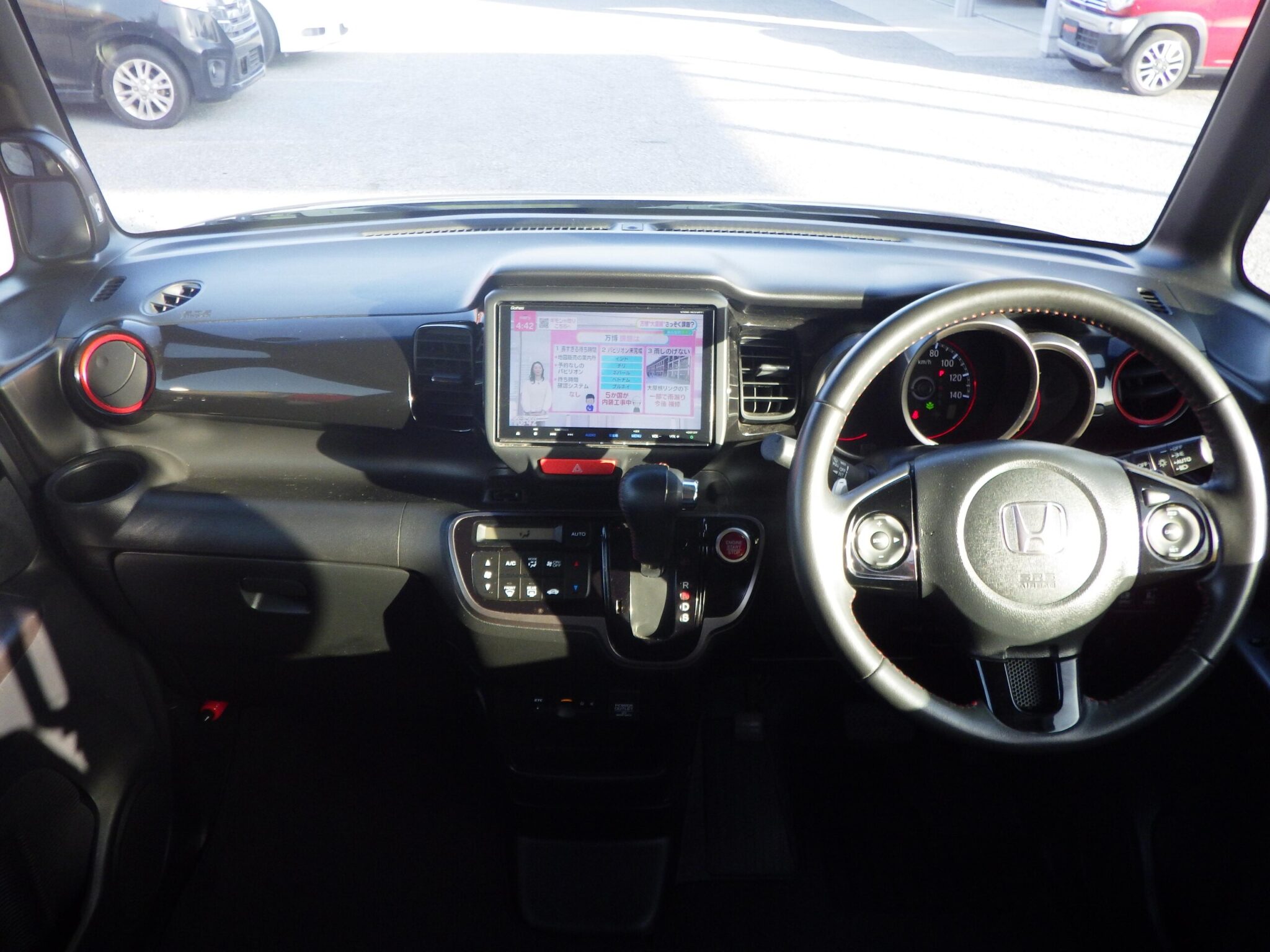 ホンダ N-BOXカスタムの画像9