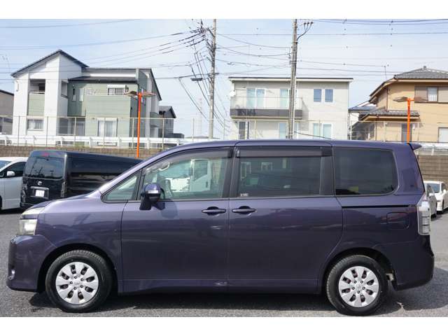 トヨタ ヴォクシーの画像8