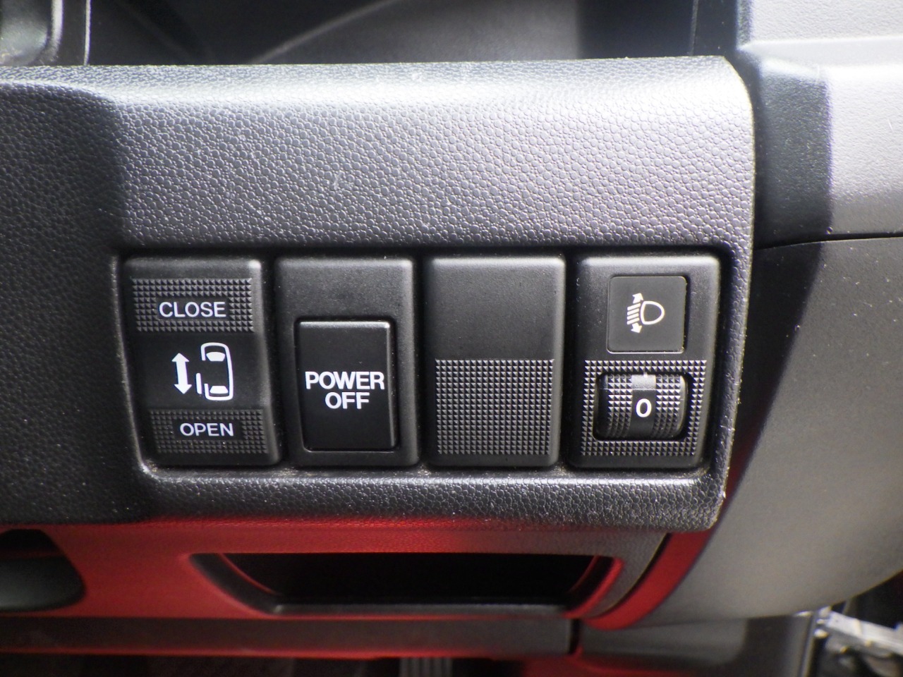 日産 ラフェスタの画像15