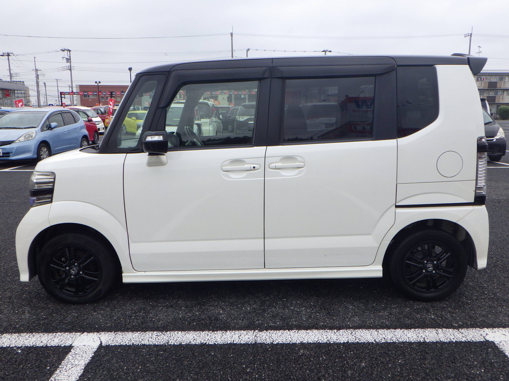 ホンダ N-BOXカスタムの画像8