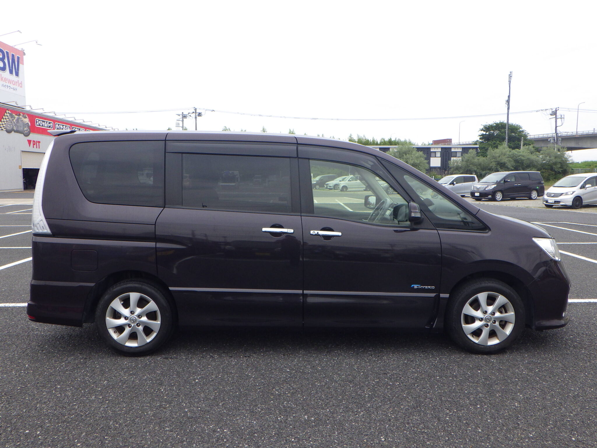 日産 セレナの画像4