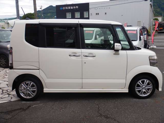 ホンダ N-BOXカスタムの画像4