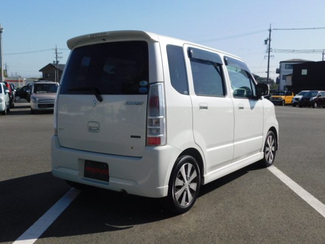 スズキ ワゴンRスティングレーの画像5