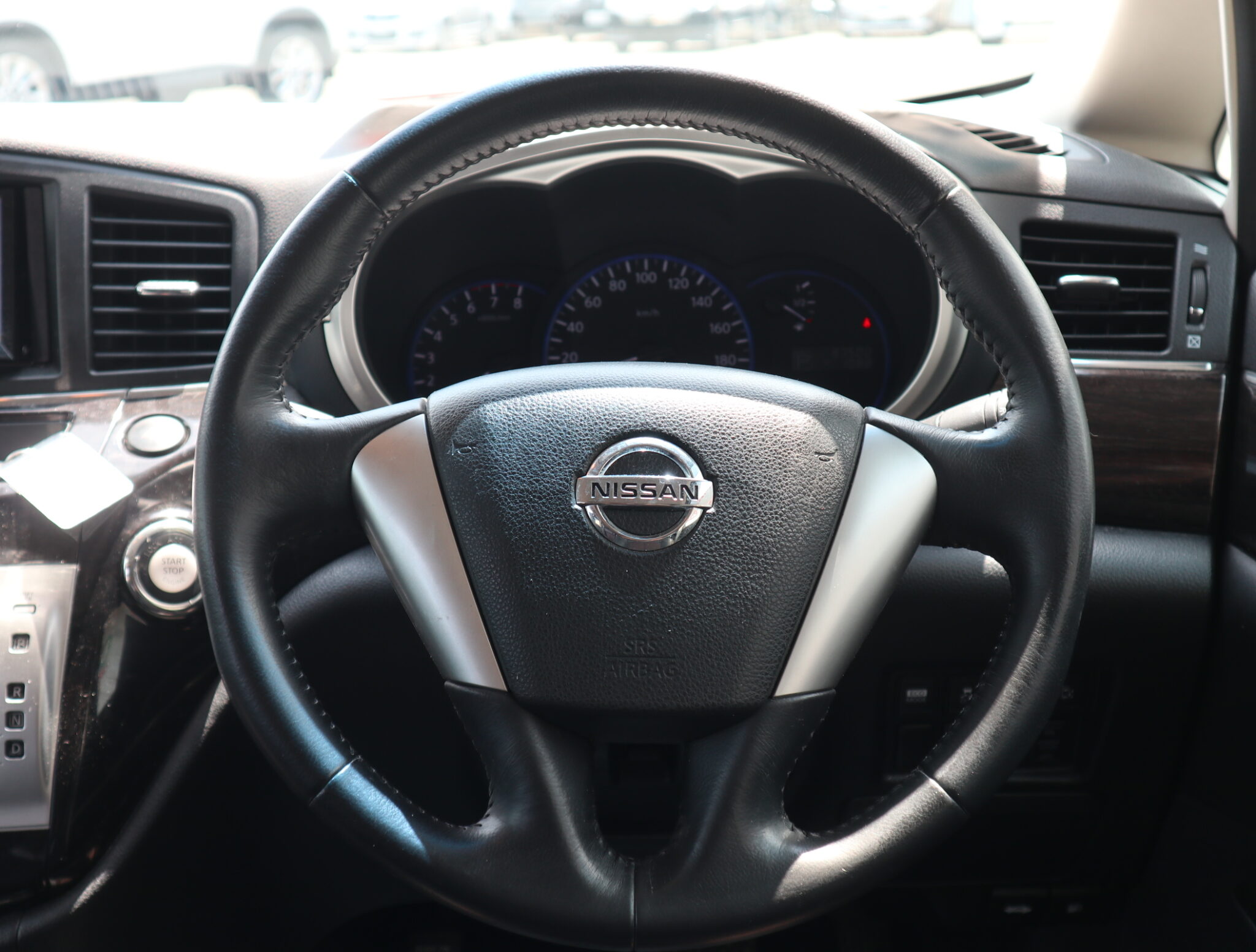 日産 エルグランドの画像14