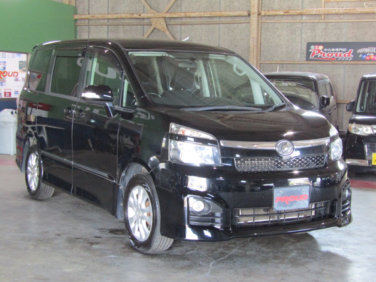 トヨタ ヴォクシーの画像3