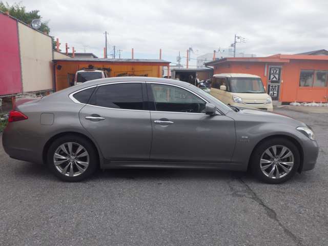 日産 フーガハイブリッドの画像4