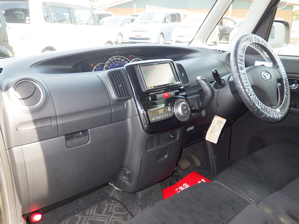 ダイハツ タントの画像5