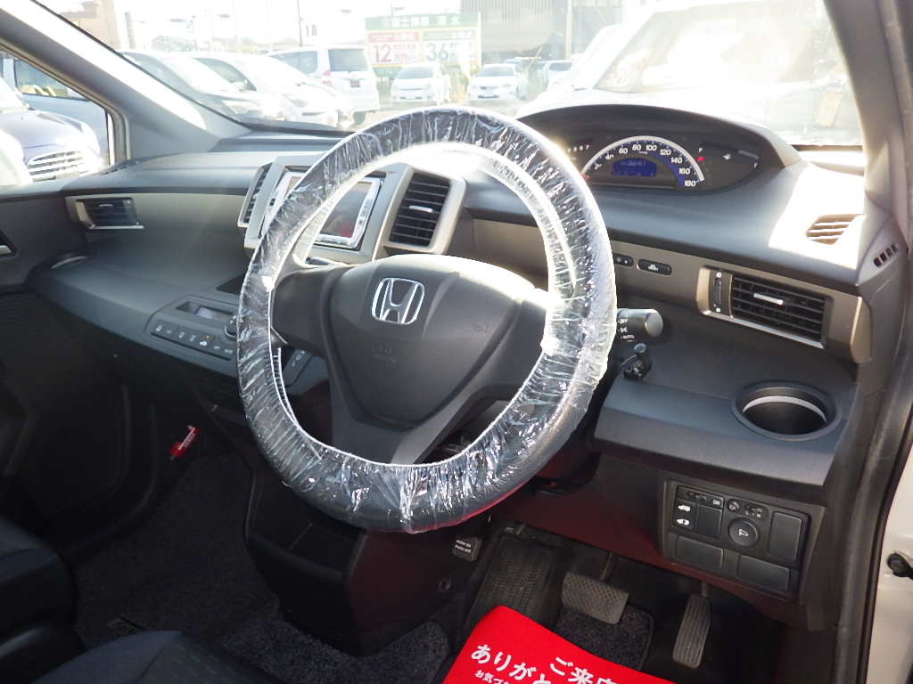 ホンダ フリードスパイクの画像2