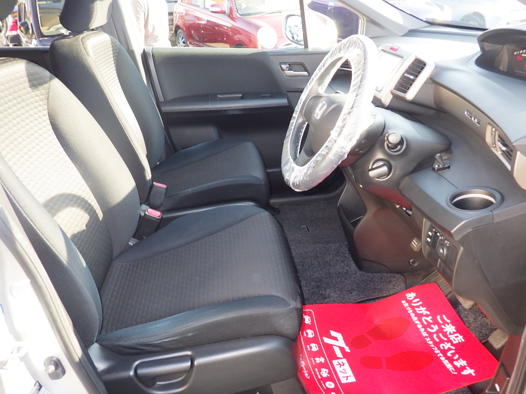 ホンダ フリードスパイクの画像3