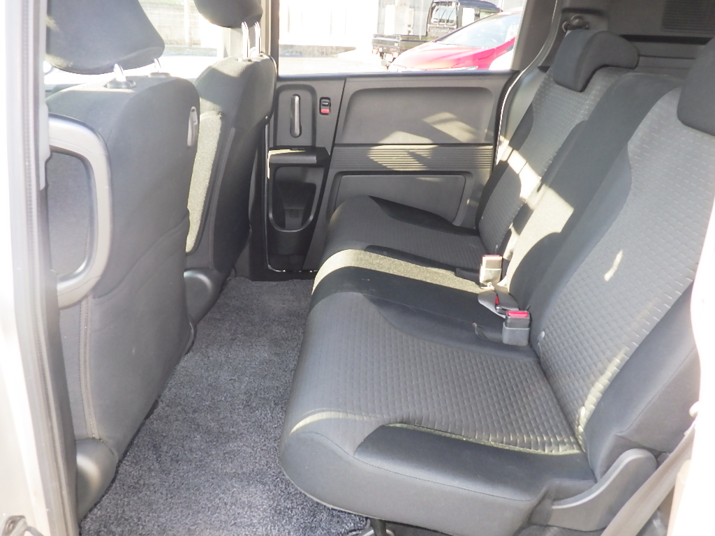 ホンダ フリードスパイクの画像7