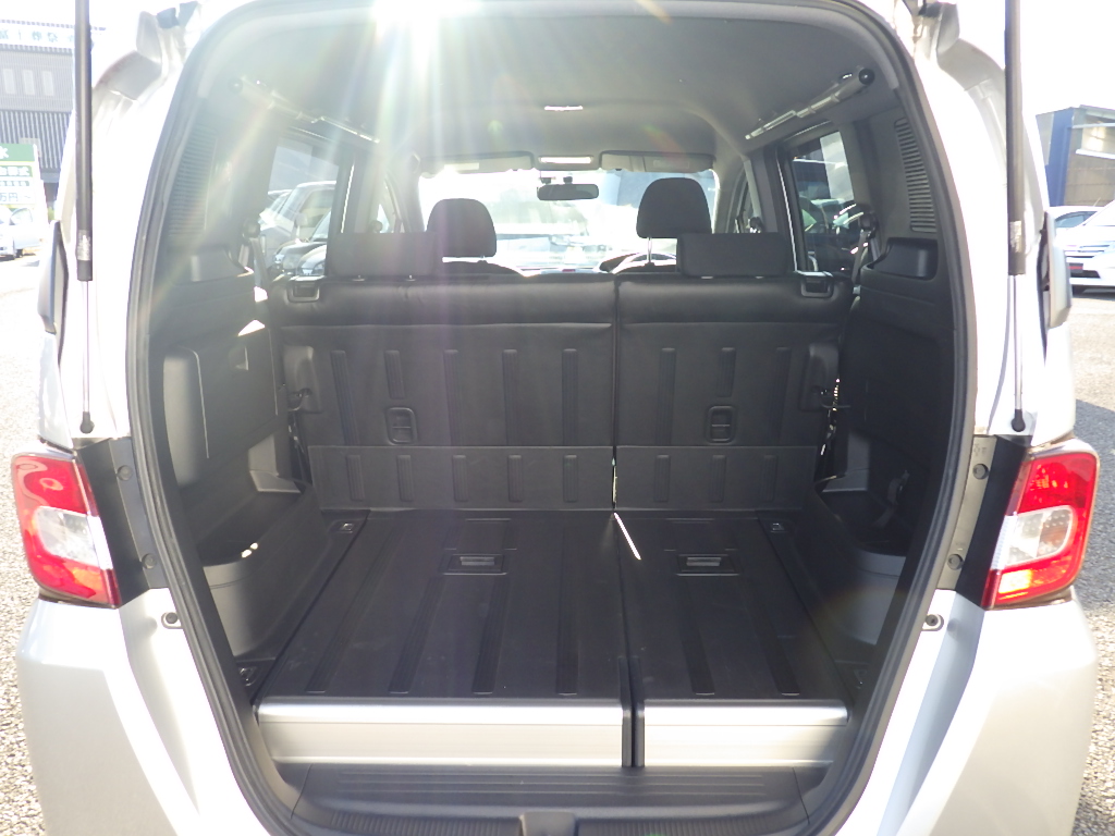 ホンダ フリードスパイクの画像8