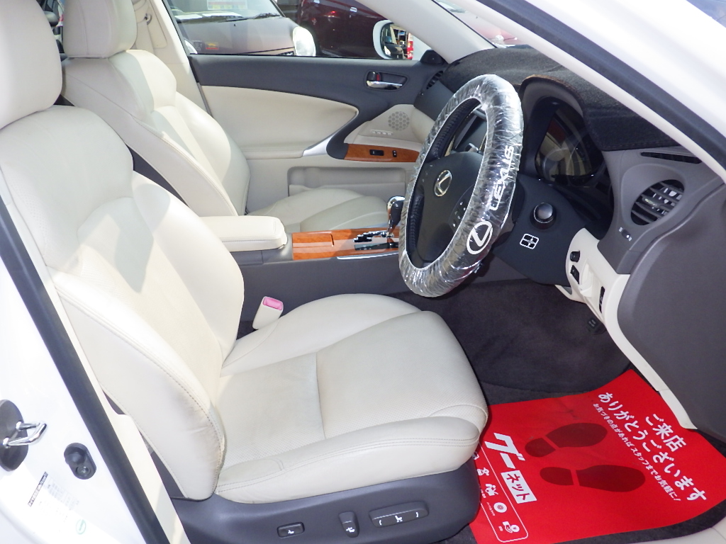 レクサス ISの画像3