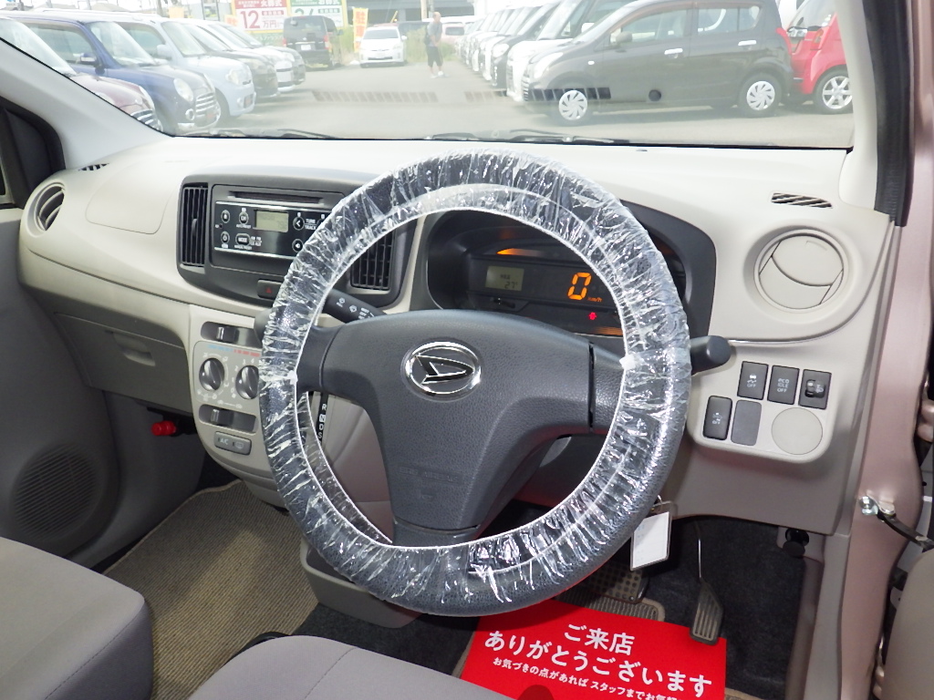 ダイハツ ミライースの画像2