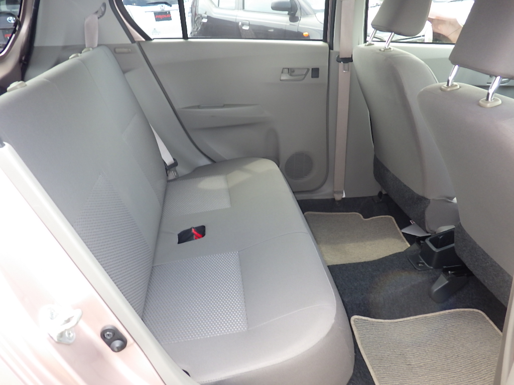 ダイハツ ミライースの画像4