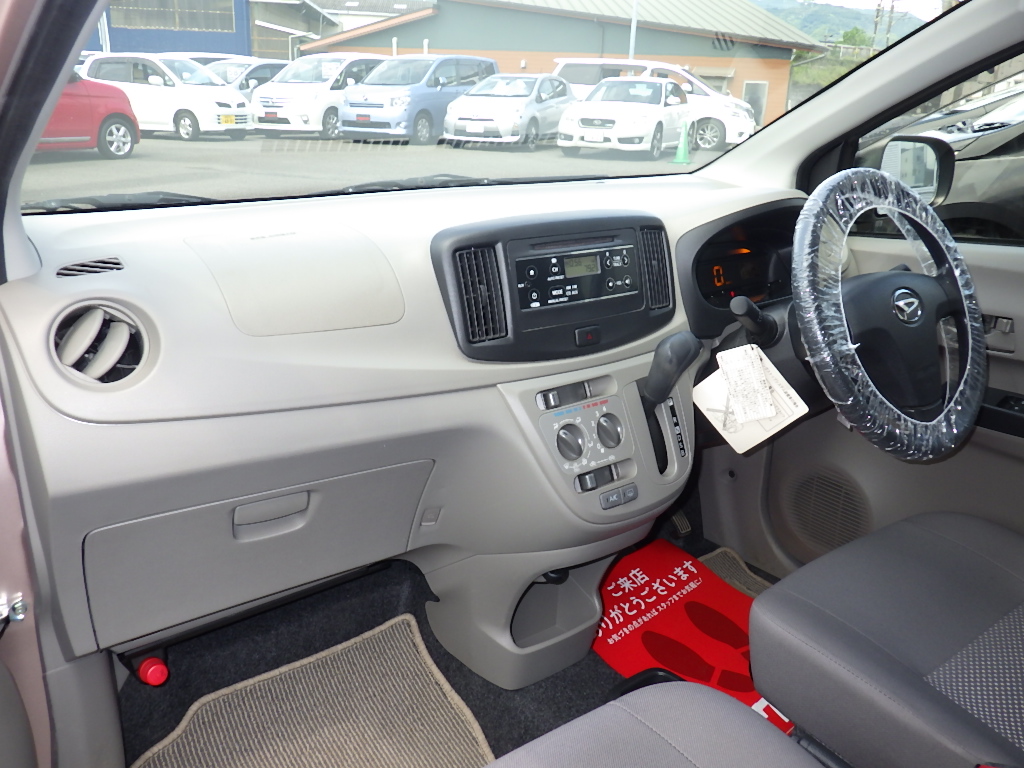 ダイハツ ミライースの画像5
