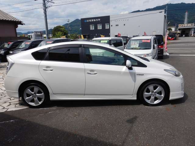 トヨタ プリウスの画像4