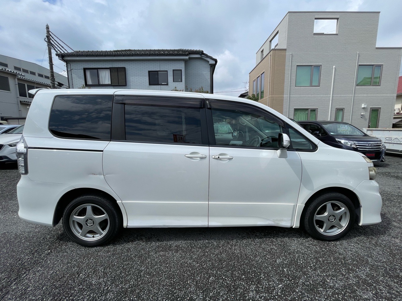 トヨタ ヴォクシーの画像12