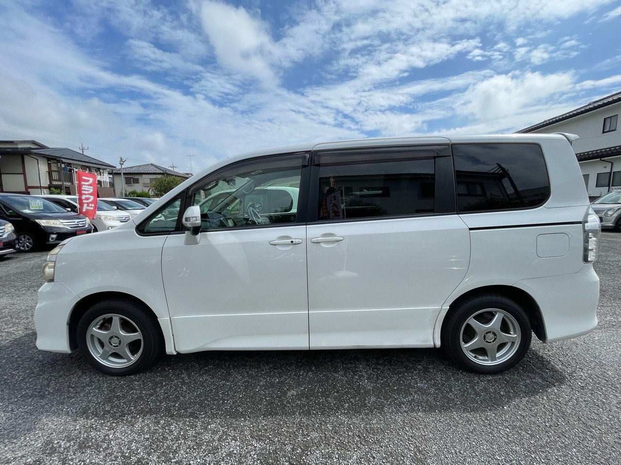 トヨタ ヴォクシーの画像14