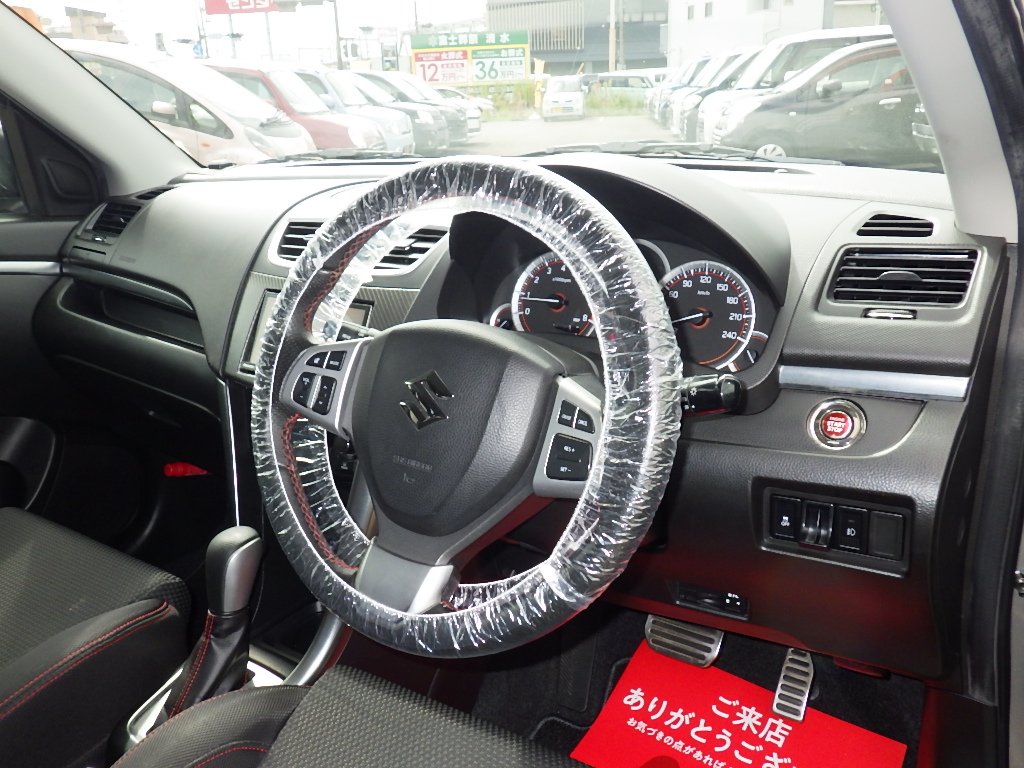 スズキ スイフトスポーツの画像2