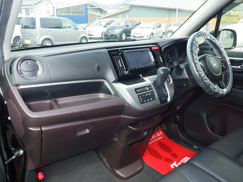 ホンダ N-WGNカスタムの画像5