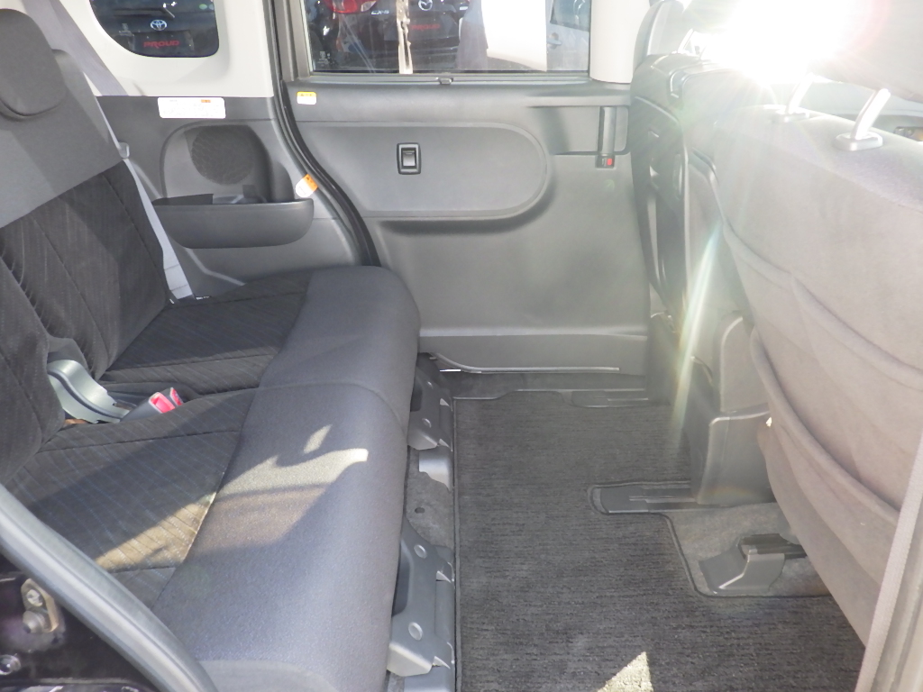 ダイハツ タントカスタムの画像4