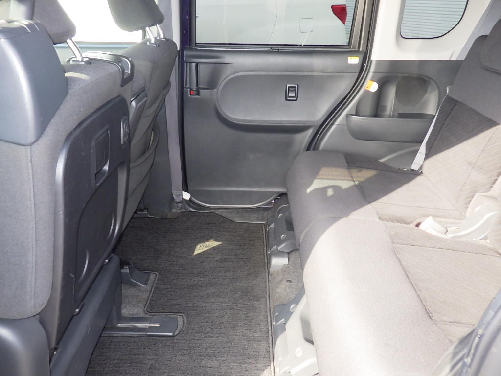 ダイハツ タントカスタムの画像7