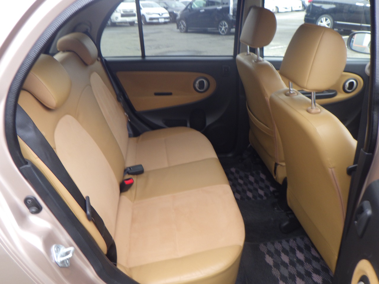 ダイハツ ミラジーノの画像14