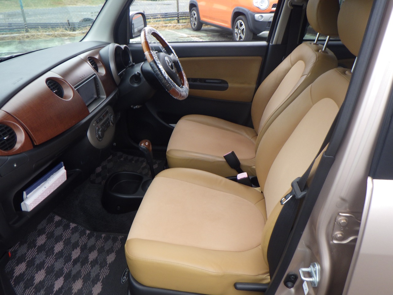 ダイハツ ミラジーノの画像16