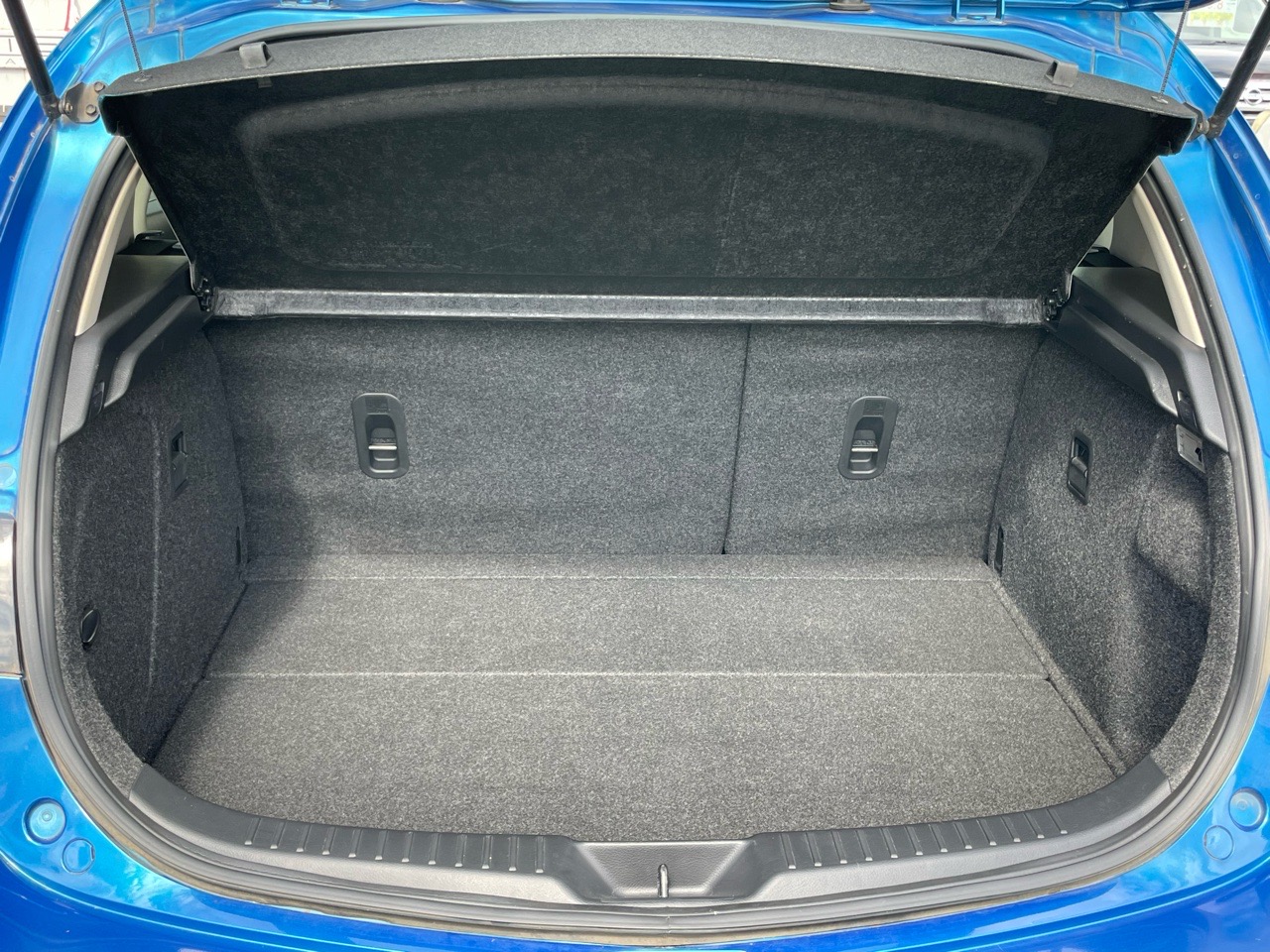 マツダ アクセラスポーツの画像16