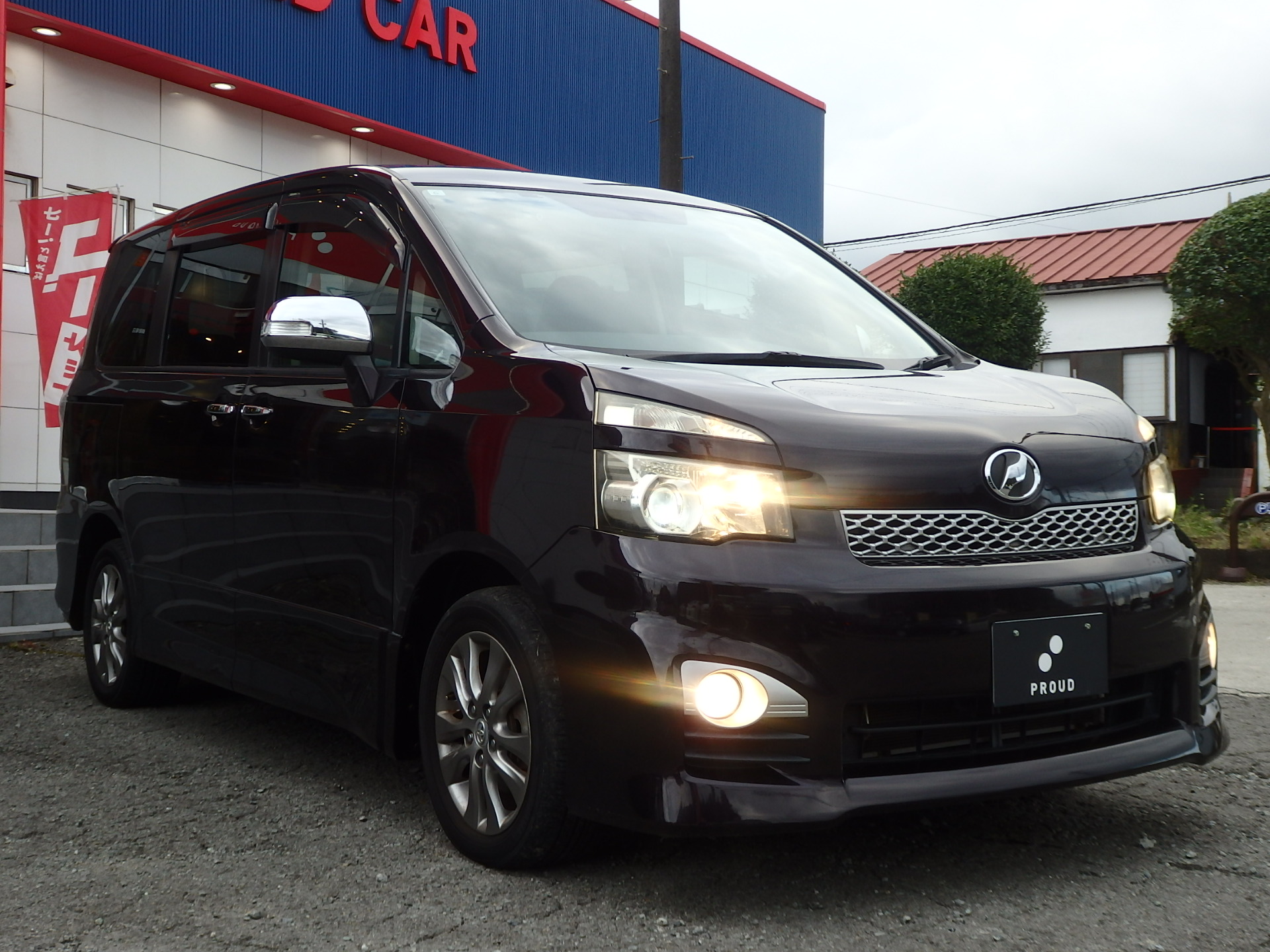 トヨタ ヴォクシーの画像3